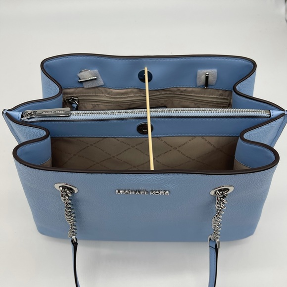 Michael Kors Teagen Bag & Continental Wallet - Picture 6 of 14